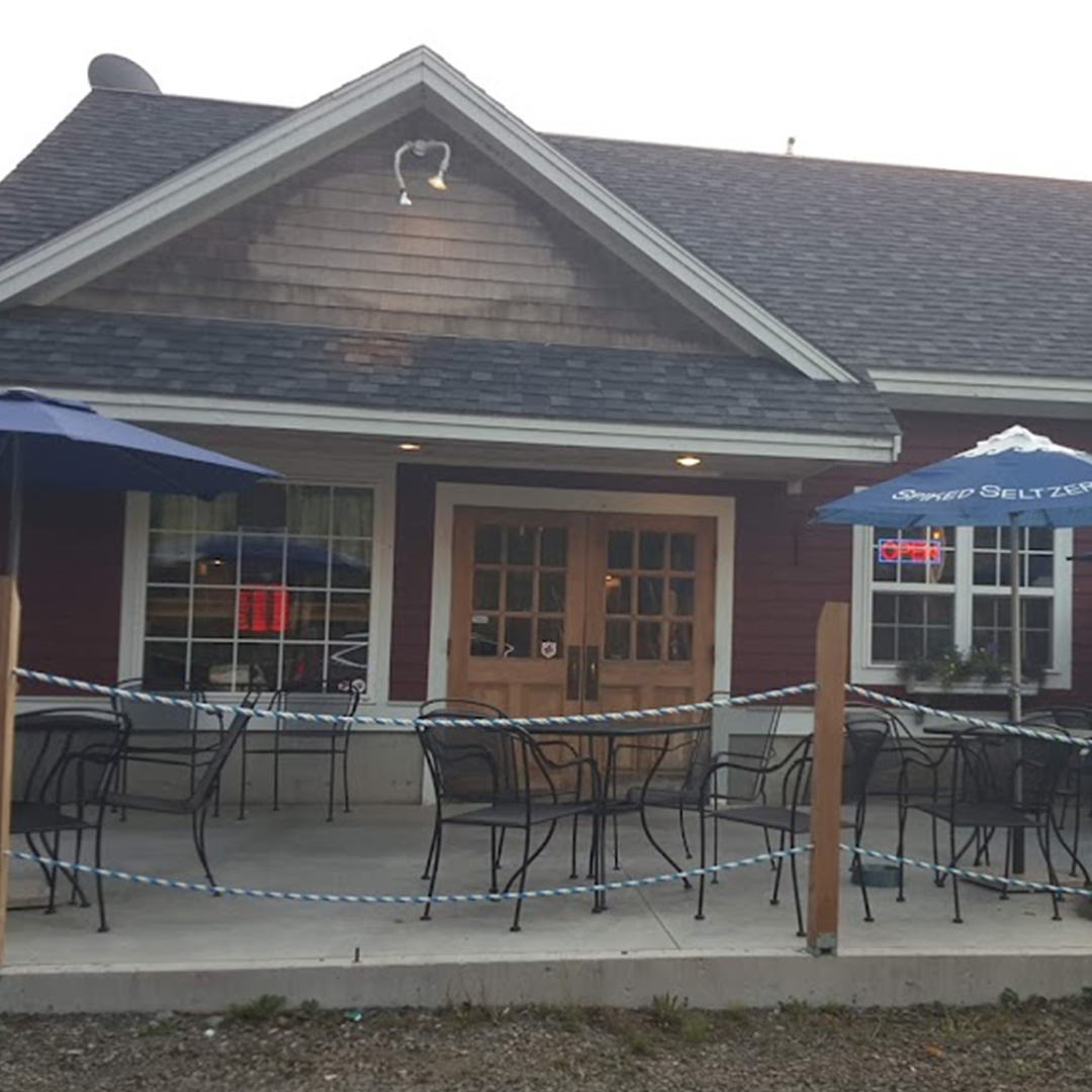 45th PARALLEL WOODFIRED GRILLE Rangeley Lake Maine Vacation Rentals